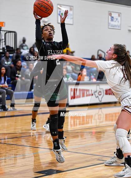 Thumbnail 3 in Magnolia West vs Ellison (UIL 5A Reg III Bi-District) photogallery.