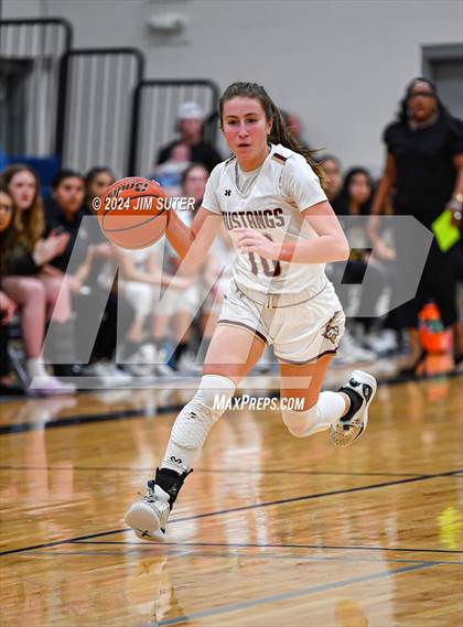 Thumbnail 3 in Magnolia West vs Ellison (UIL 5A Reg III Bi-District) photogallery.