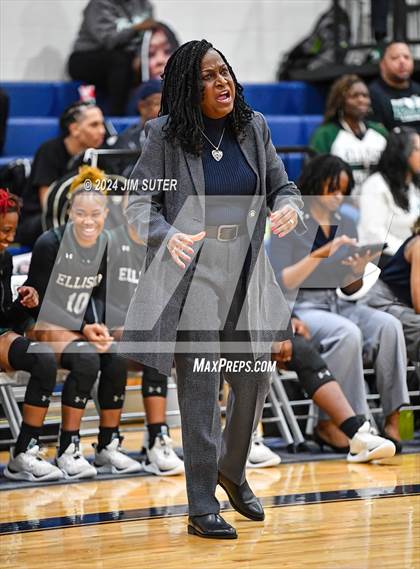 Thumbnail 3 in Magnolia West vs Ellison (UIL 5A Reg III Bi-District) photogallery.