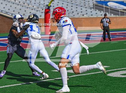 Thumbnail 1 in Alabama vs Mississippi All Star Game photogallery.
