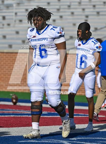 Thumbnail 1 in Alabama vs Mississippi All Star Game photogallery.