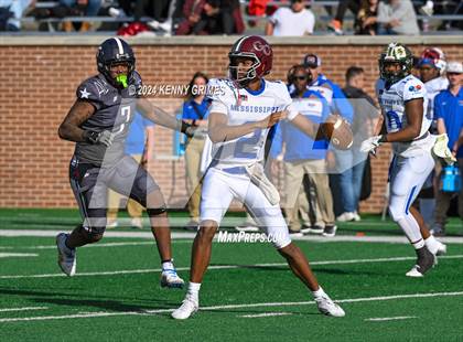Thumbnail 1 in Alabama vs Mississippi All Star Game photogallery.