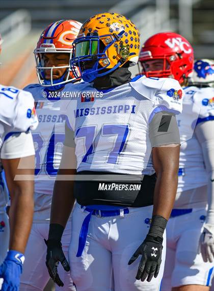 Thumbnail 1 in Alabama vs Mississippi All Star Game photogallery.