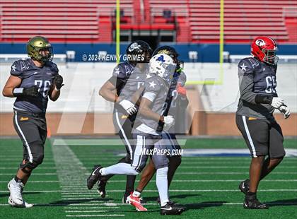 Thumbnail 1 in Alabama vs Mississippi All Star Game photogallery.