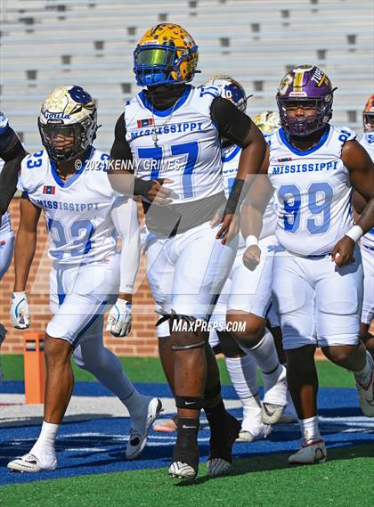 Thumbnail 1 in Alabama vs Mississippi All Star Game photogallery.