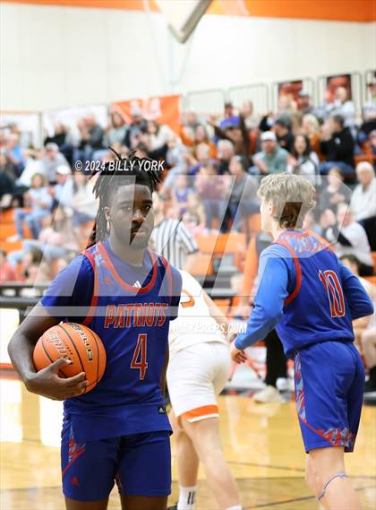 Thumbnail 3 in Grand Saline vs Prairiland photogallery.