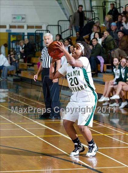 Thumbnail 2 in Santa Barbara vs. Segerstrom (CIF SS D2A Playoffs) photogallery.