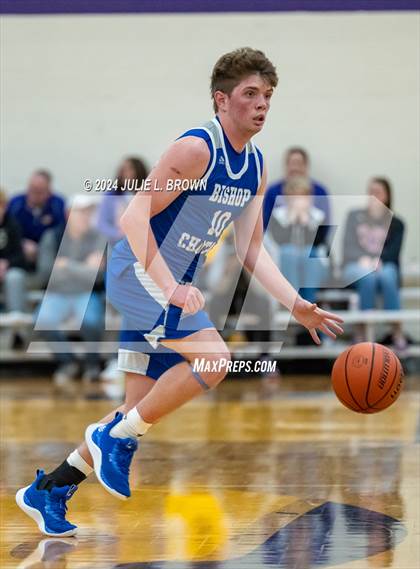 Thumbnail 3 in Indianapolis Bishop Chatard vs Guerin Catholic (IHSAA Sectional 27 semi-final playoff) photogallery.