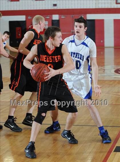 Thumbnail 3 in St. Croix Central vs. Webster (D3 Regional Championship) photogallery.