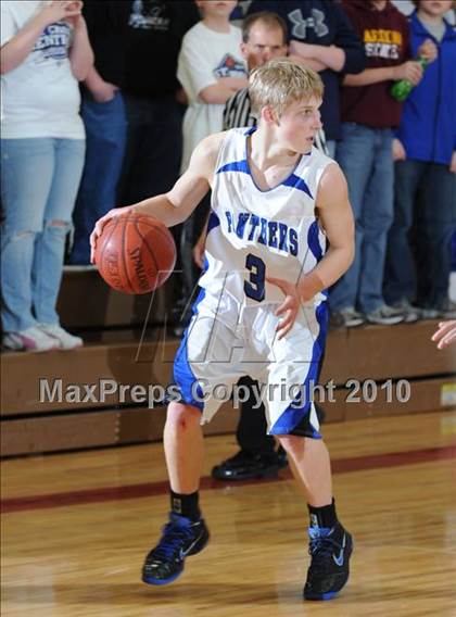 Thumbnail 3 in St. Croix Central vs. Webster (D3 Regional Championship) photogallery.