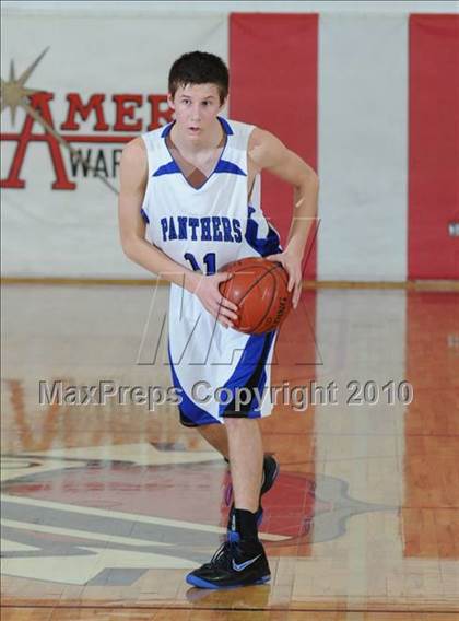 Thumbnail 1 in St. Croix Central vs. Webster (D3 Regional Championship) photogallery.