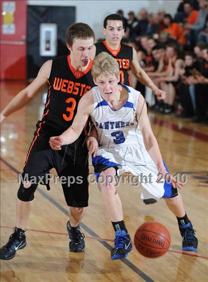 Thumbnail 3 in St. Croix Central vs. Webster (D3 Regional Championship) photogallery.