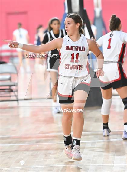 Thumbnail 3 in Saguaro vs. Grantsville (Section 7) photogallery.