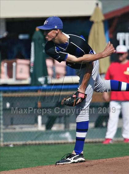 Thumbnail 1 in Monte Vista Christian vs. Palma (CIF CCS D3 Final) photogallery.