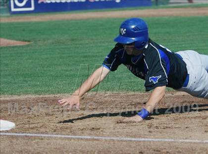 Thumbnail 1 in Monte Vista Christian vs. Palma (CIF CCS D3 Final) photogallery.