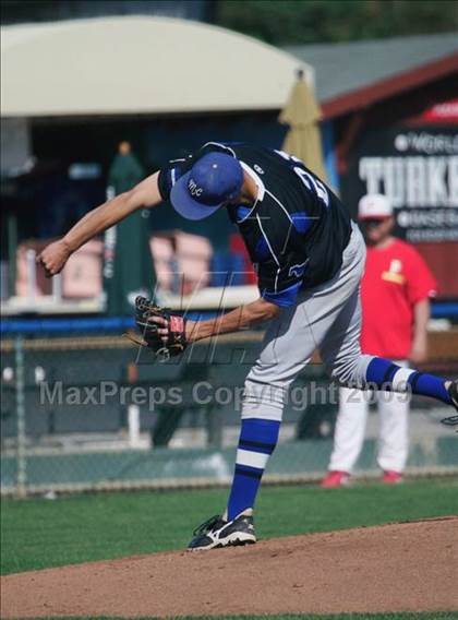 Thumbnail 3 in Monte Vista Christian vs. Palma (CIF CCS D3 Final) photogallery.