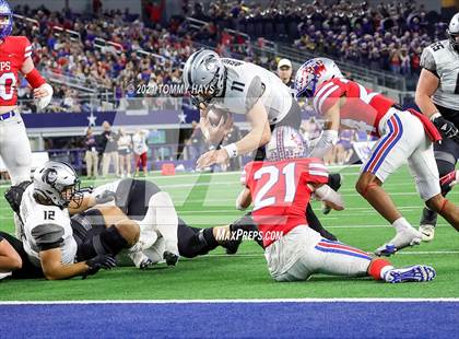Thumbnail 1 in Westlake vs. Guyer (UIL Football 6A D2 Finals) photogallery.
