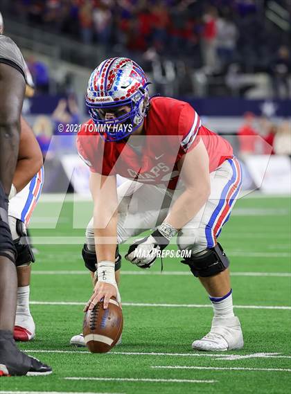 Thumbnail 3 in Westlake vs. Guyer (UIL Football 6A D2 Finals) photogallery.
