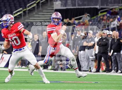 Thumbnail 2 in Westlake vs. Guyer (UIL Football 6A D2 Finals) photogallery.
