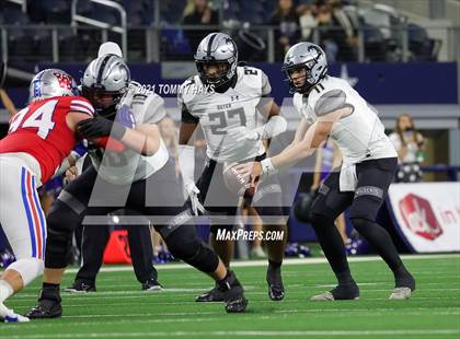 Thumbnail 2 in Westlake vs. Guyer (UIL Football 6A D2 Finals) photogallery.
