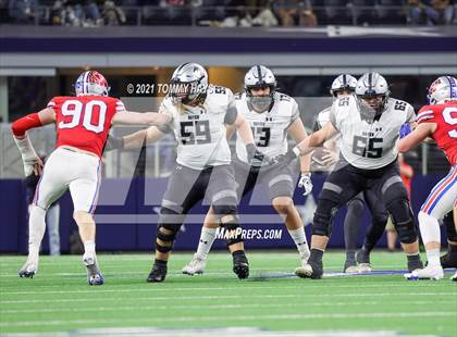 Thumbnail 1 in Westlake vs. Guyer (UIL Football 6A D2 Finals) photogallery.