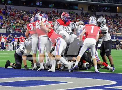 Thumbnail 1 in Westlake vs. Guyer (UIL Football 6A D2 Finals) photogallery.