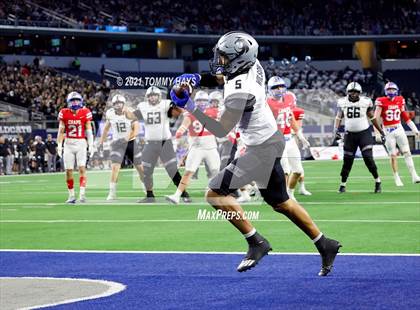 Thumbnail 2 in Westlake vs. Guyer (UIL Football 6A D2 Finals) photogallery.