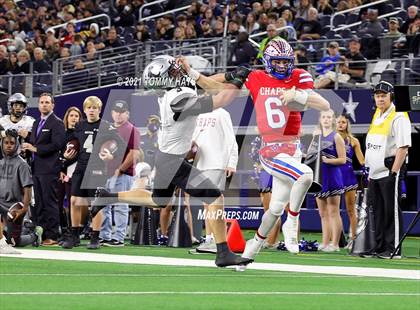 Thumbnail 3 in Westlake vs. Guyer (UIL Football 6A D2 Finals) photogallery.