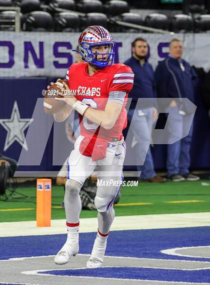 Thumbnail 2 in Westlake vs. Guyer (UIL Football 6A D2 Finals) photogallery.