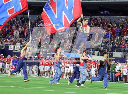 Thumbnail 1 in Westlake vs. Guyer (UIL Football 6A D2 Finals) photogallery.