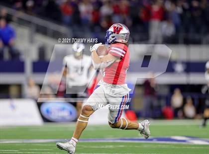 Thumbnail 2 in Westlake vs. Guyer (UIL Football 6A D2 Finals) photogallery.