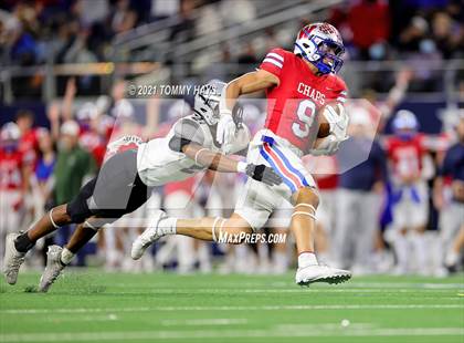 Thumbnail 3 in Westlake vs. Guyer (UIL Football 6A D2 Finals) photogallery.
