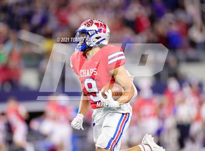 Thumbnail 3 in Westlake vs. Guyer (UIL Football 6A D2 Finals) photogallery.