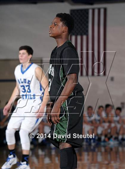 Thumbnail 2 in Rodriguez vs. Davis (Les Curry Invitational) photogallery.
