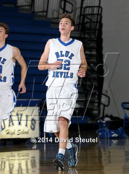 Thumbnail 2 in Rodriguez vs. Davis (Les Curry Invitational) photogallery.