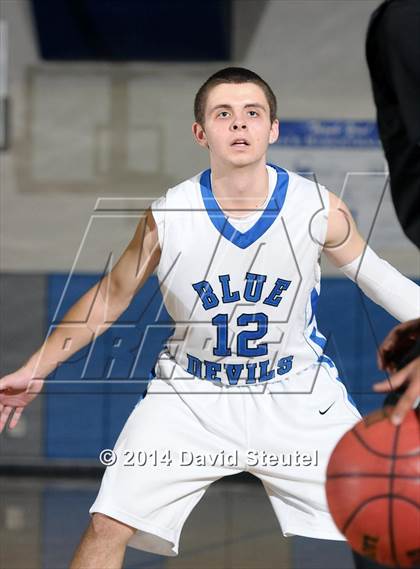 Thumbnail 3 in Rodriguez vs. Davis (Les Curry Invitational) photogallery.