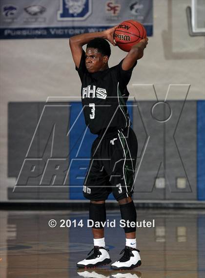 Thumbnail 1 in Rodriguez vs. Davis (Les Curry Invitational) photogallery.