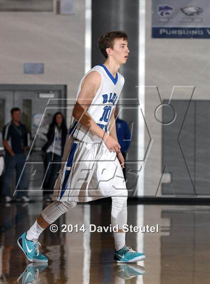Thumbnail 3 in Rodriguez vs. Davis (Les Curry Invitational) photogallery.