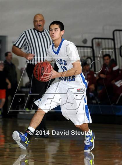 Thumbnail 2 in Rodriguez vs. Davis (Les Curry Invitational) photogallery.
