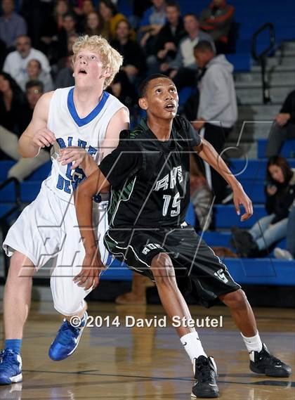 Thumbnail 1 in Rodriguez vs. Davis (Les Curry Invitational) photogallery.