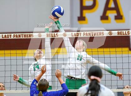 Thumbnail 2 in Tioga vs. Wolfe City (UIL 2A Volleyball Area Playoff) photogallery.