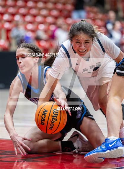 Thumbnail 2 in Beaver vs. Draper APA (UHSAA 2A 3rd-4th Place) photogallery.