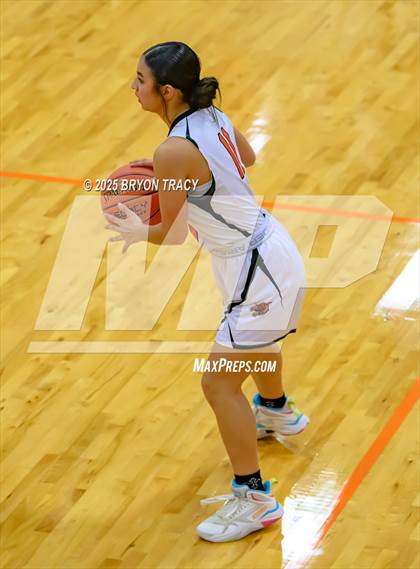 Thumbnail 2 in Eads vs. Elkhart photogallery.