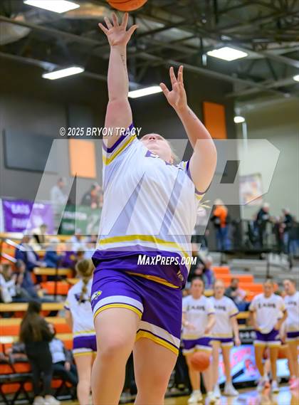 Thumbnail 1 in Eads vs. Elkhart photogallery.