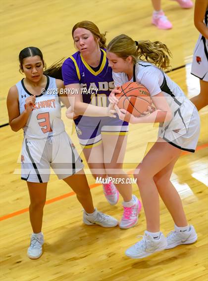 Thumbnail 1 in Eads vs. Elkhart photogallery.