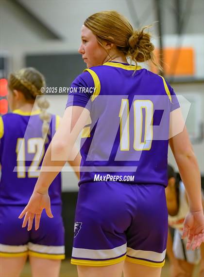 Thumbnail 1 in Eads vs. Elkhart photogallery.