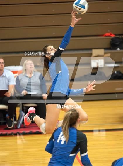 Thumbnail 1 in Shrine Catholic vs Regina (CHSL Cardinal Quarterfinal) photogallery.