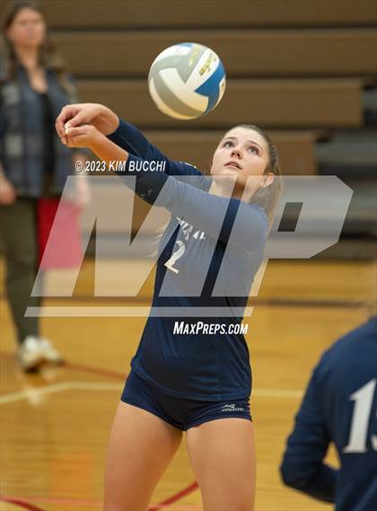 Thumbnail 3 in Shrine Catholic vs Regina (CHSL Cardinal Quarterfinal) photogallery.