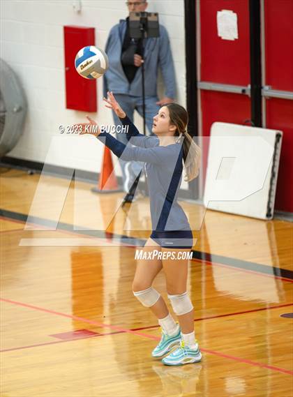 Thumbnail 1 in Shrine Catholic vs Regina (CHSL Cardinal Quarterfinal) photogallery.