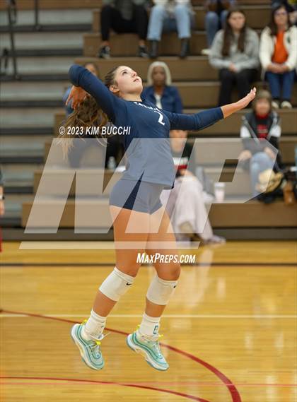 Thumbnail 2 in Shrine Catholic vs Regina (CHSL Cardinal Quarterfinal) photogallery.